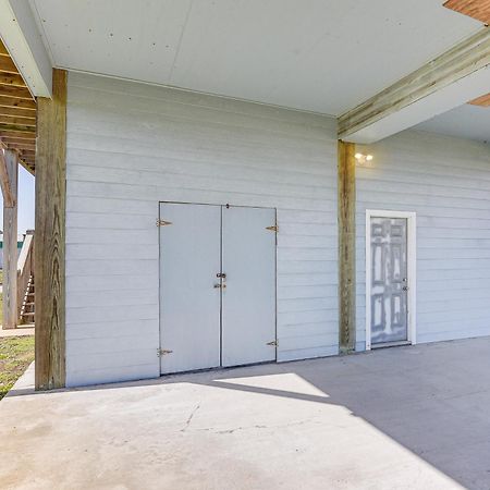 Crystal Beach Home With 2 Grills Walk To Shore! Bagian luar foto
