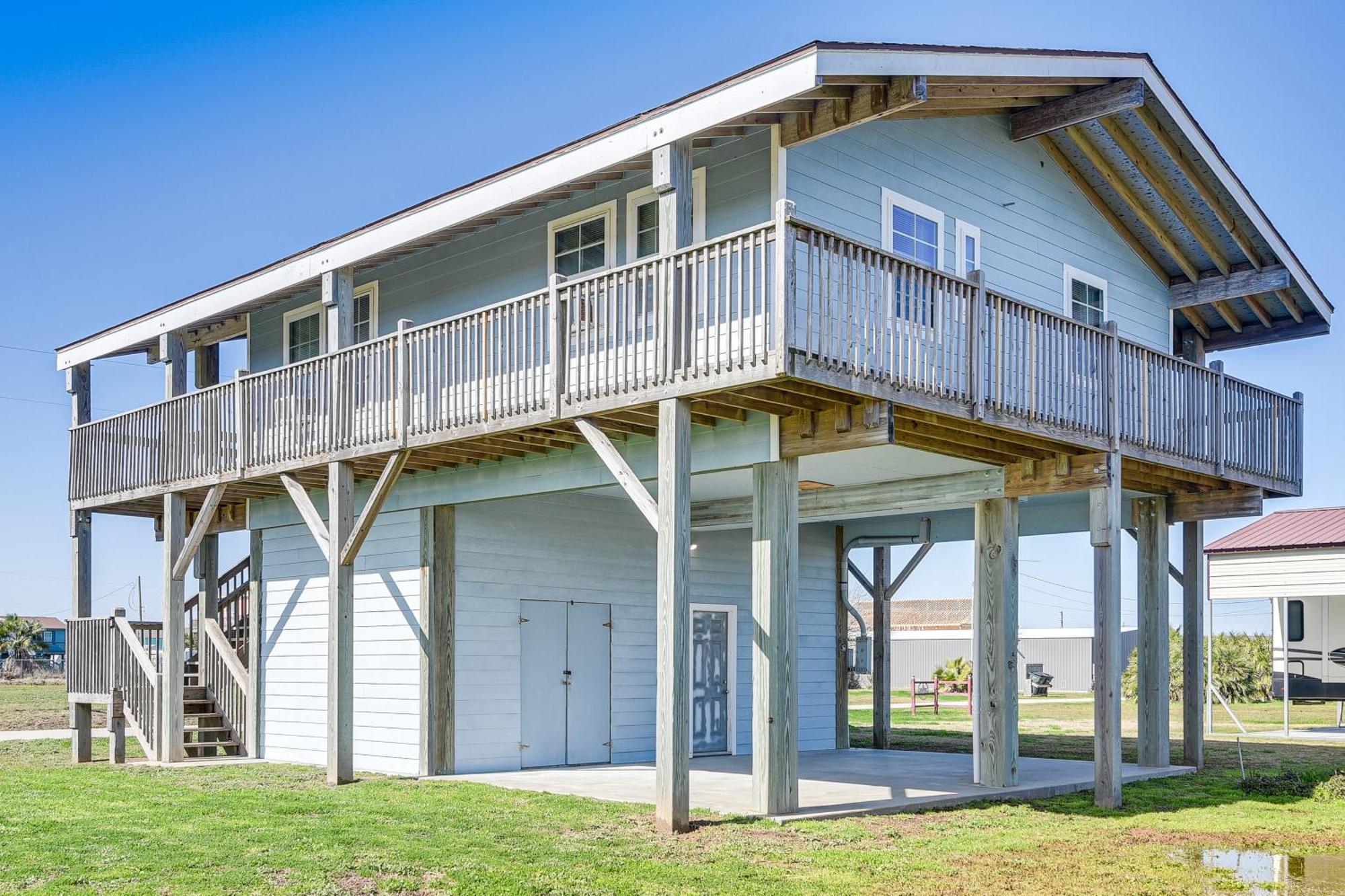 Crystal Beach Home With 2 Grills Walk To Shore! Bagian luar foto