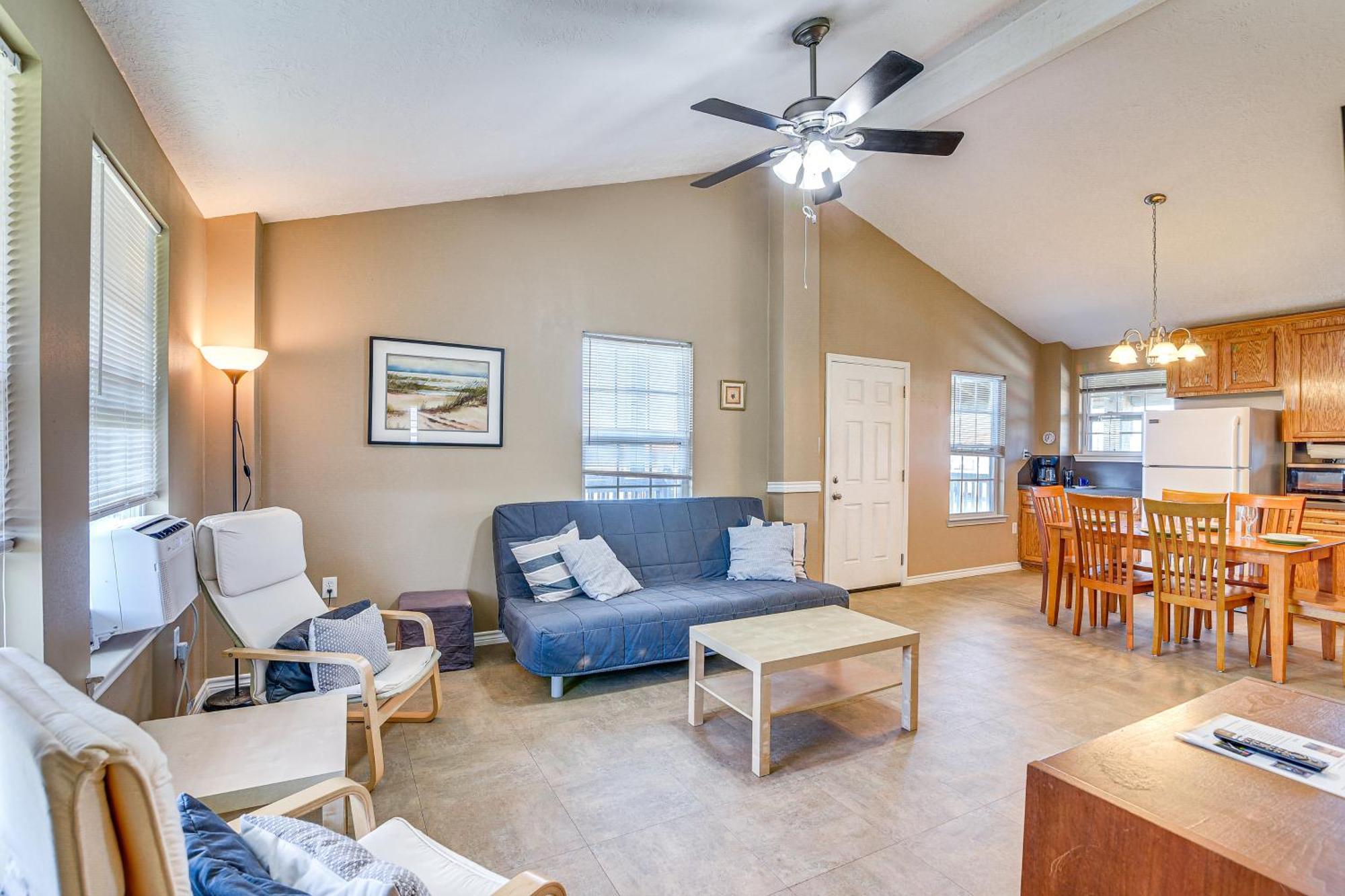 Crystal Beach Home With 2 Grills Walk To Shore! Bagian luar foto