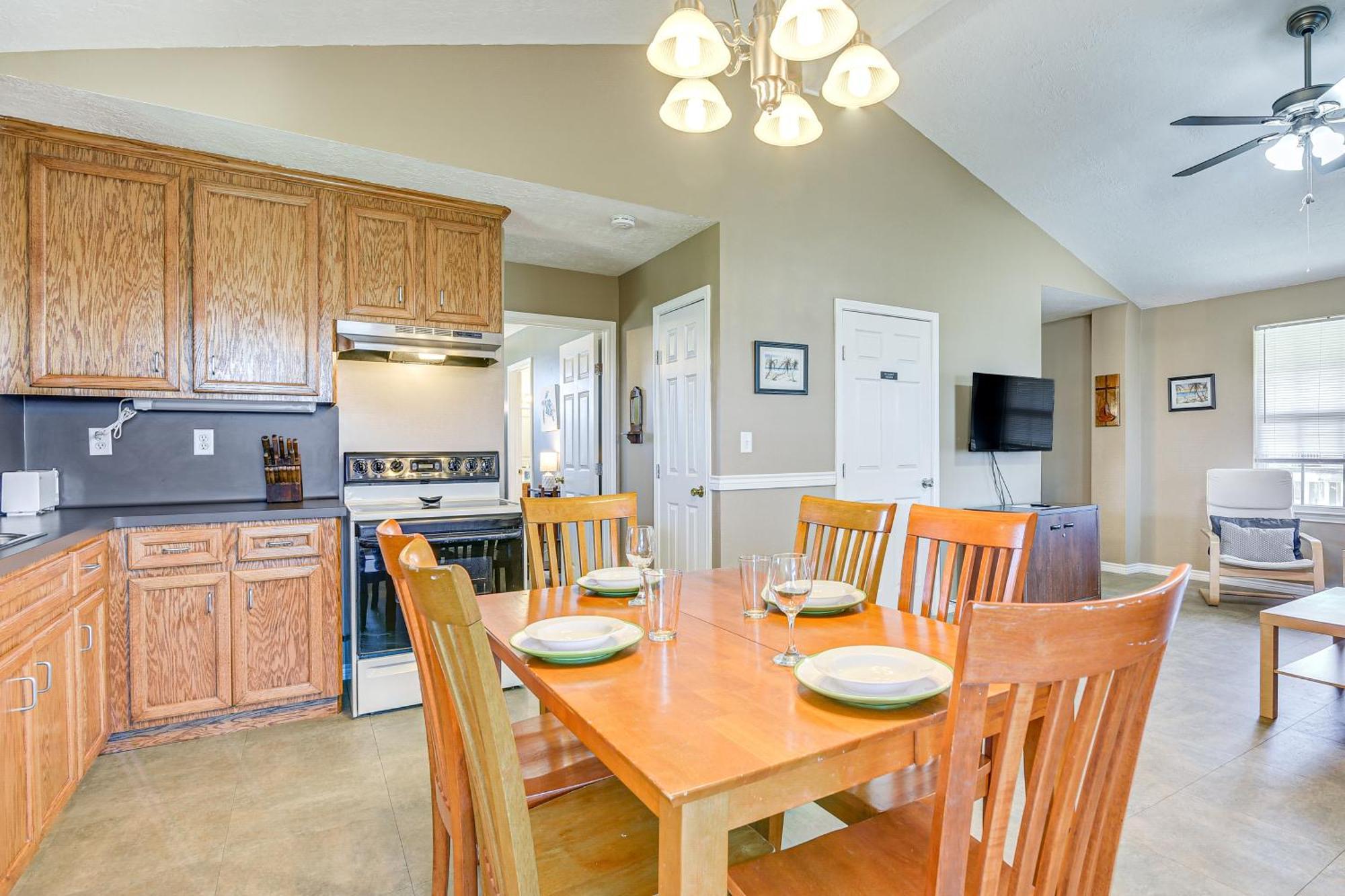 Crystal Beach Home With 2 Grills Walk To Shore! Bagian luar foto