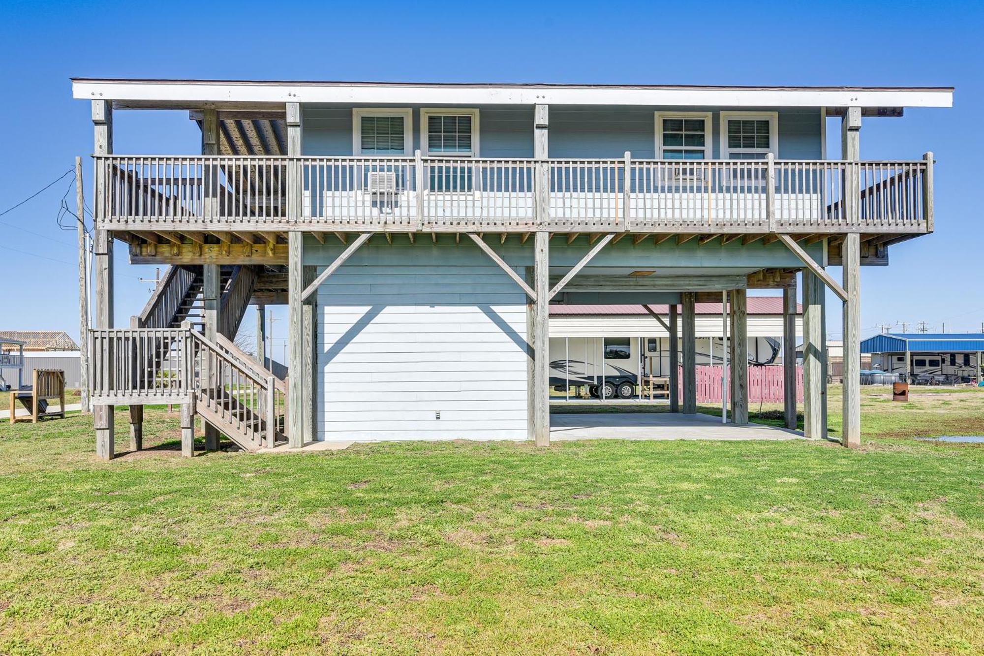 Crystal Beach Home With 2 Grills Walk To Shore! Bagian luar foto
